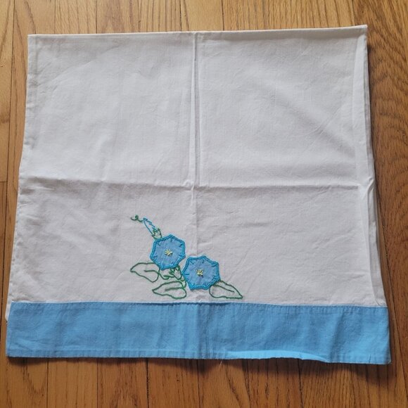Vintage Hand-Embroidered White & Blue Floral morning Glory Pillowcase - Picture 1 of 3